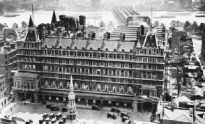 CHARING CROSS STATION