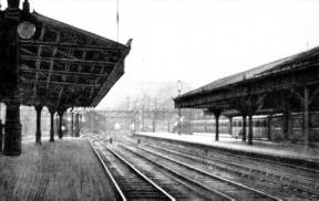 WEST END OF WAVERLEY STATION EDINBURGH