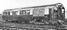 LONDON TUBE RAILWAY ELECTRIC MOTOR-COACH