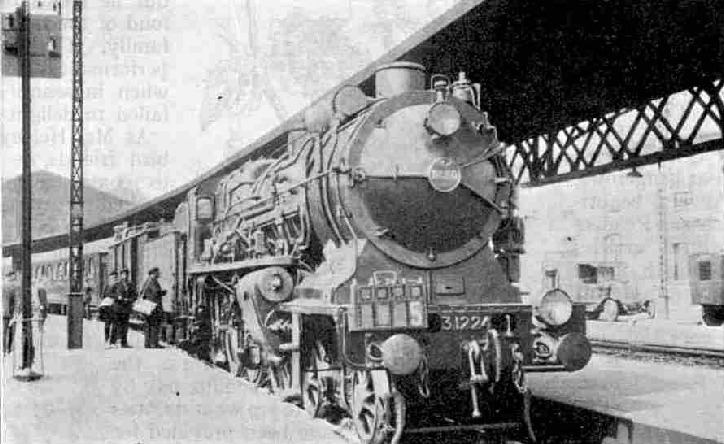 Super-Pacific 4-cylinder compound express locomotive No. 3.1224