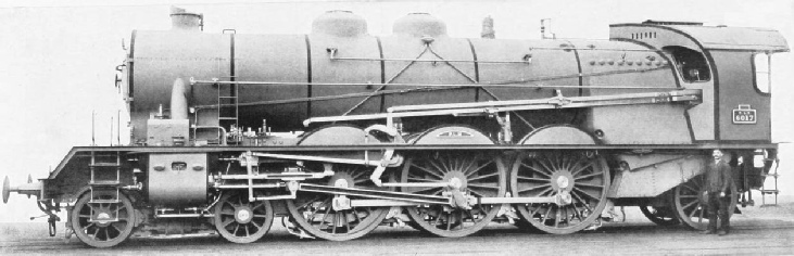 PACIFIC (4-6-2) ENGINE BUILT FOR THE EXPRESS SERVICE OF THE PARIS, LYONS AND MEDITERRANEAN RAILWAY