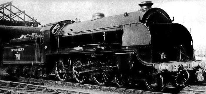 4-6-0 Sir Uwaine of the Southern Railway