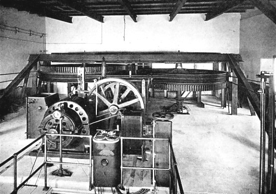 INTERIOR OF THE DRIVING STATION. WETTERHORN AERIAL RAILWAY